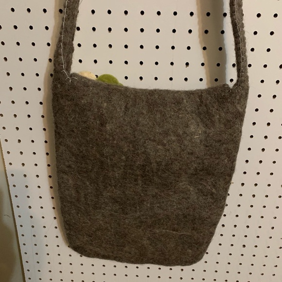 Wool Purse - Picture 4 of 9